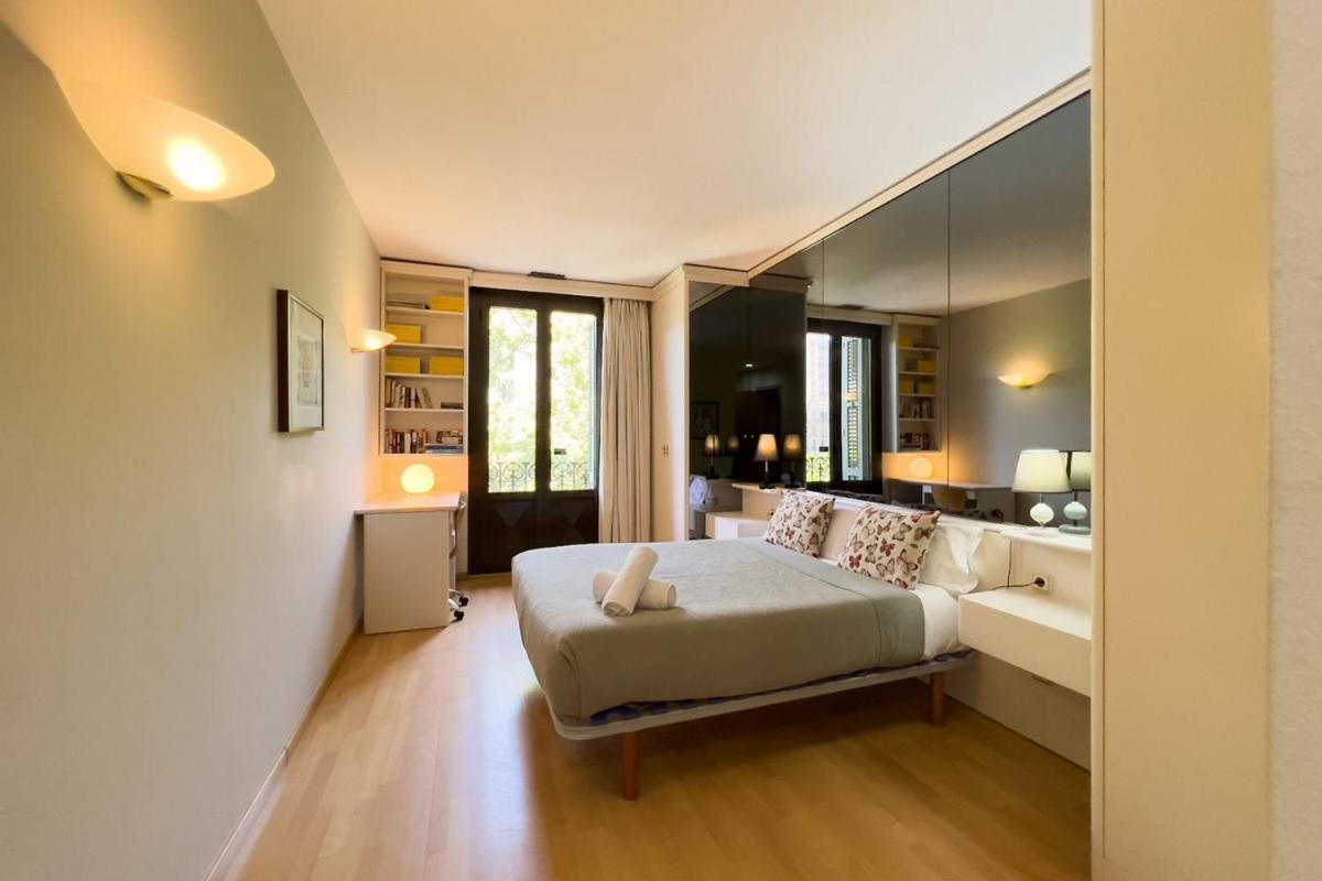 Gran Via Sun Apartment Barcelona